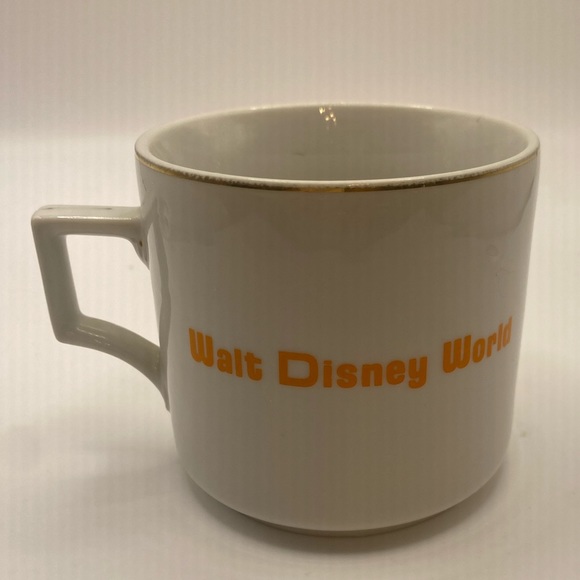VINTAGE WALT DISNEY WORLD MICKEY MOUSE CINDERELLA CASTLE MUG, CUP - Picture 3 of 8